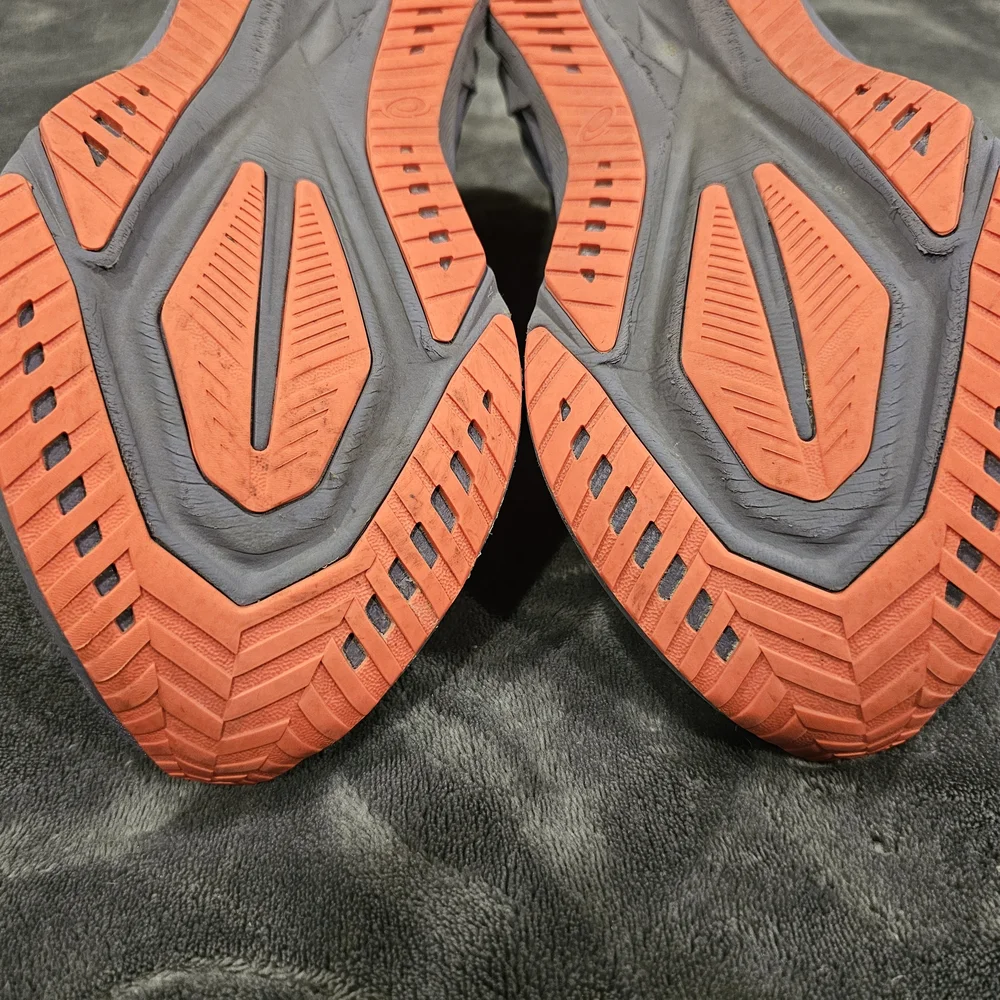 Men's ASICS Novablast - Picture 7 of 9